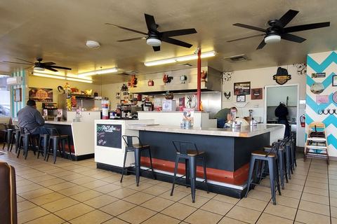 Red Rooster Cafe